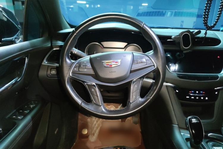 Used Cadillac XT5 2020 28T Four-Wheel Drive Luxury Version Steering Wheel