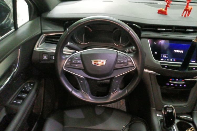 Used Cadillac XT5 2020 28T Tech Edition Steering Wheel