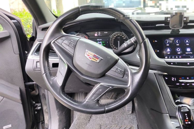 Used Cadillac XT5 2020 28T Luxury Version Steering Wheel