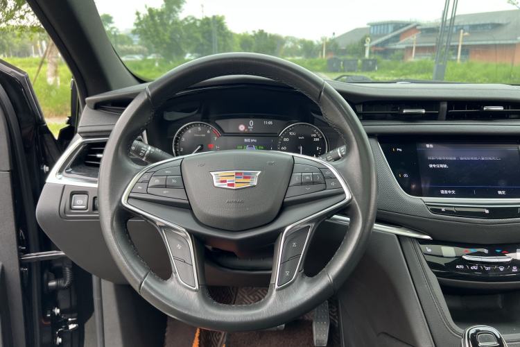 Used Cadillac XT5 2020 Revised Version 28T Luxury Edition Steering Wheel