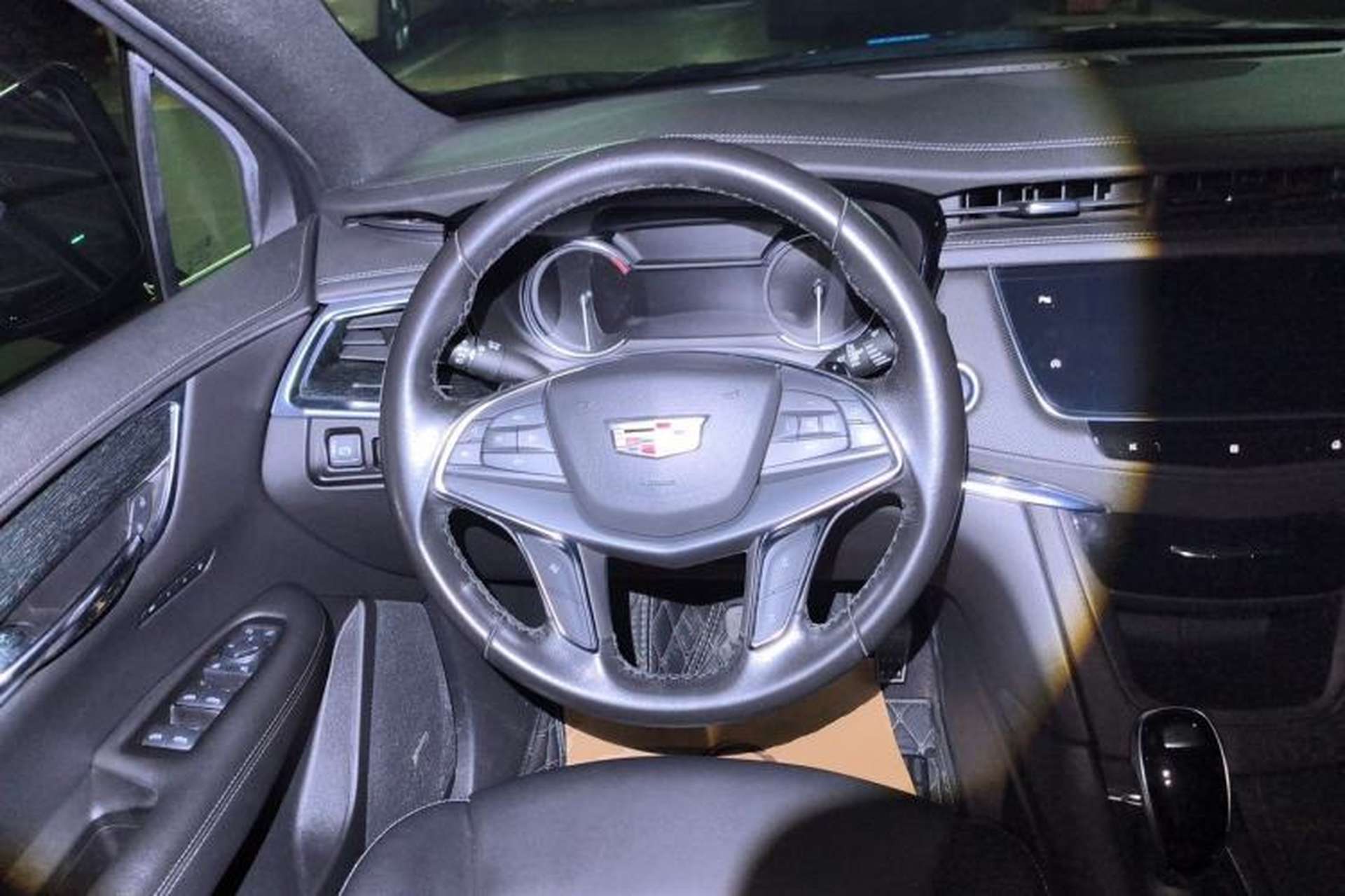 Used Cadillac XT5 2020 Revised Version 28T Luxury Edition Steering Wheel
