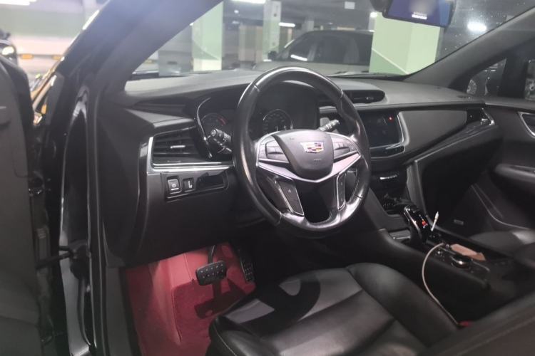 Used Cadillac XT5 2020 28T Luxury Version Steering Wheel