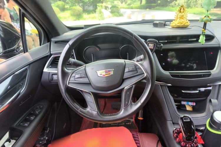Used Cadillac XT5 2020 28T Four-Wheel Drive Luxury Version Steering Wheel