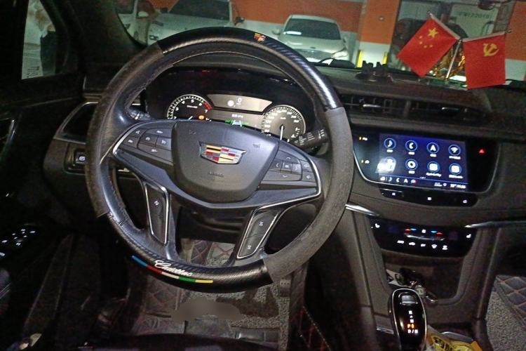 Used Cadillac XT5 2020 28T Luxury Version Steering Wheel
