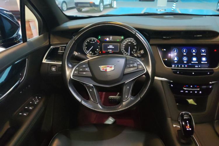 Used Cadillac XT5 2020 28T Luxury Version Steering Wheel