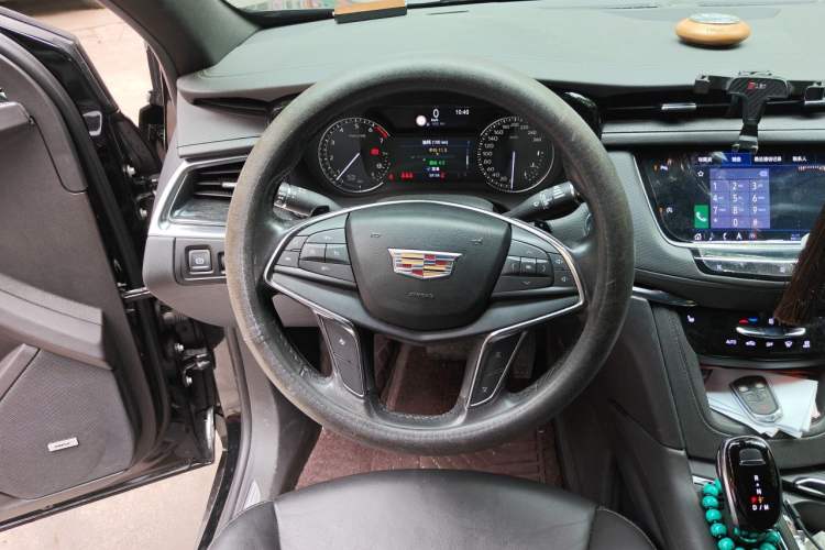 Used Cadillac XT5 2020 28T Luxury Version Steering Wheel