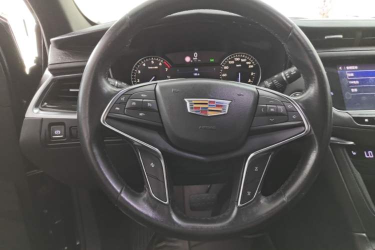 Used Cadillac XT5 2020 Revised Version 28T Luxury Edition Steering Wheel