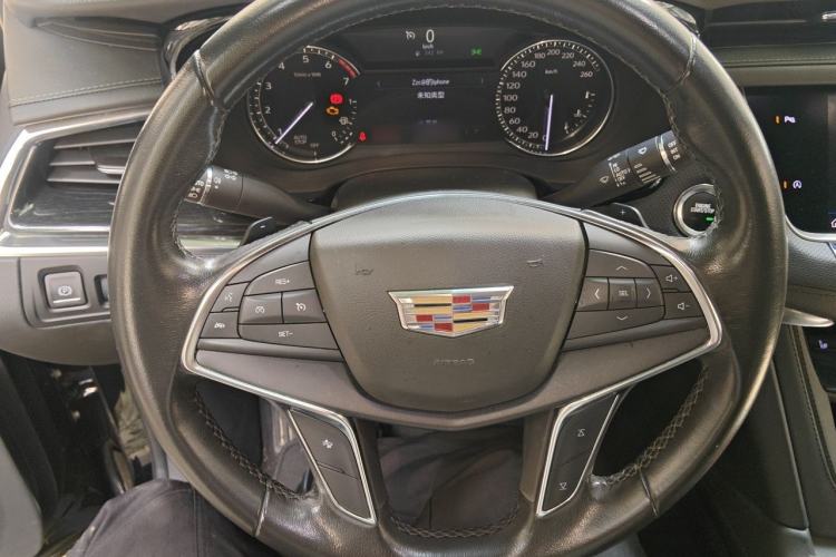 Used Cadillac XT5 2020 28T Four-Wheel Drive Luxury Version Steering Wheel