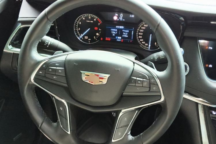 Used Cadillac XT5 2020 28T Luxury Version Steering Wheel