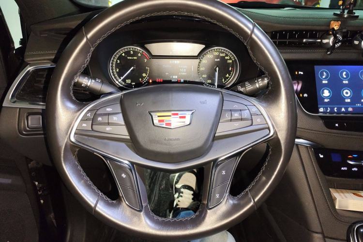 Used Cadillac XT5 2020 28T Four-Wheel Drive Luxury Version Steering Wheel
