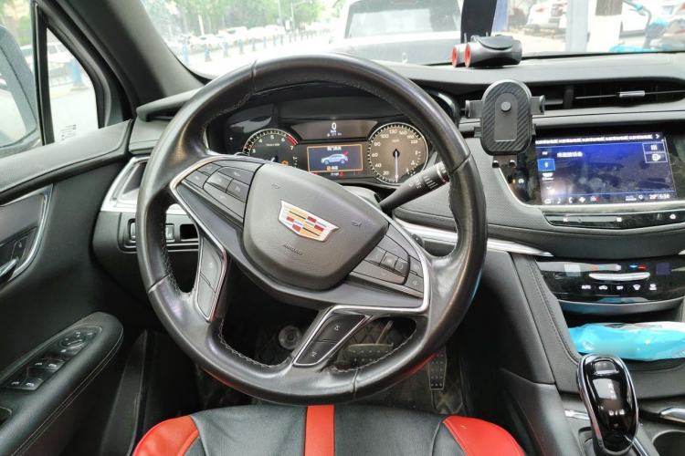 Used Cadillac XT5 2020 Revised Version 28T Tech Edition Steering Wheel