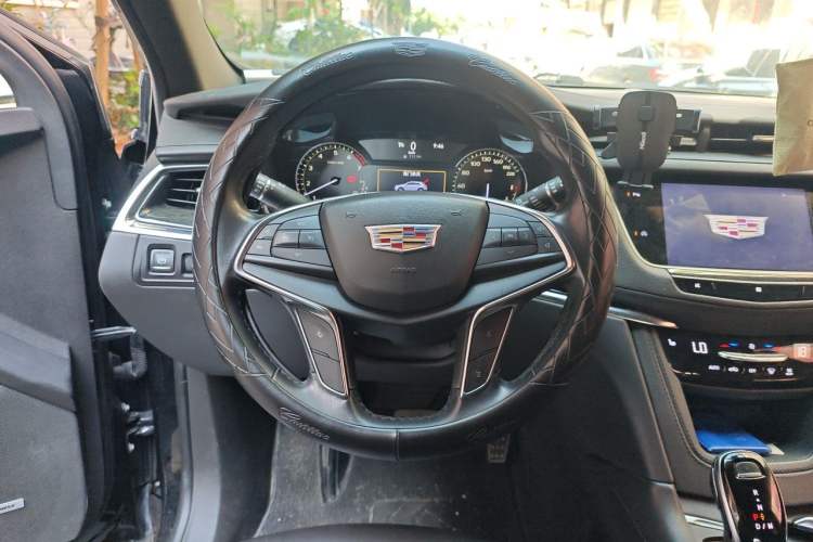 Used Cadillac XT5 2020 Revised Version 28T Four-Wheel Drive Luxury Edition Steering Wheel