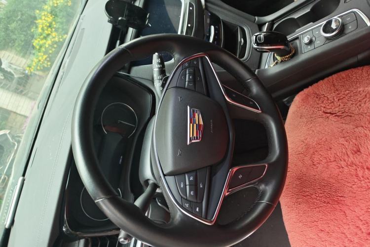 Used Cadillac XT5 2020 Revised Version 28T Luxury Edition Steering Wheel