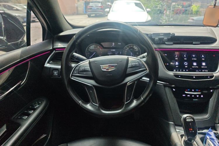 Used Cadillac XT5 2020 28T Luxury Version Steering Wheel
