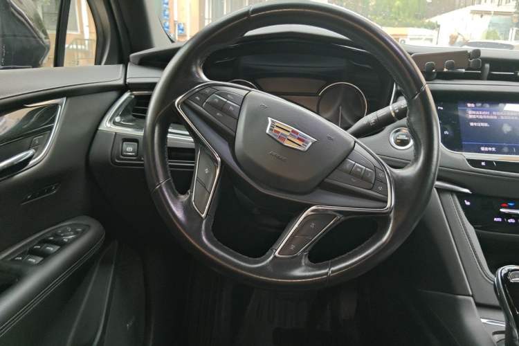 Used Cadillac XT5 2020 Revised Version 28T Luxury Edition Steering Wheel