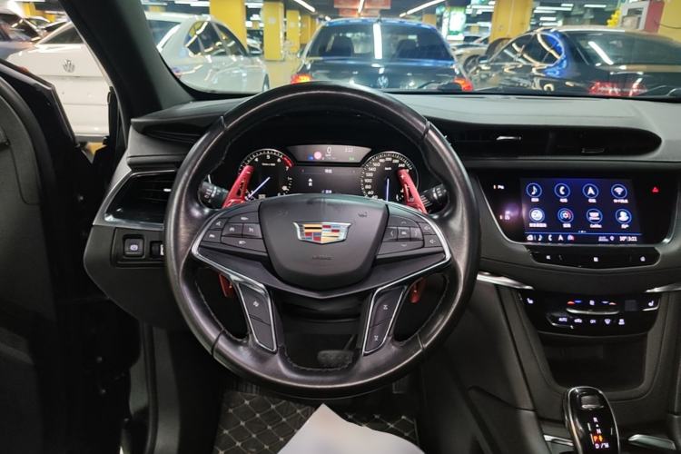 Used Cadillac XT5 2020 28T Luxury Version Steering Wheel