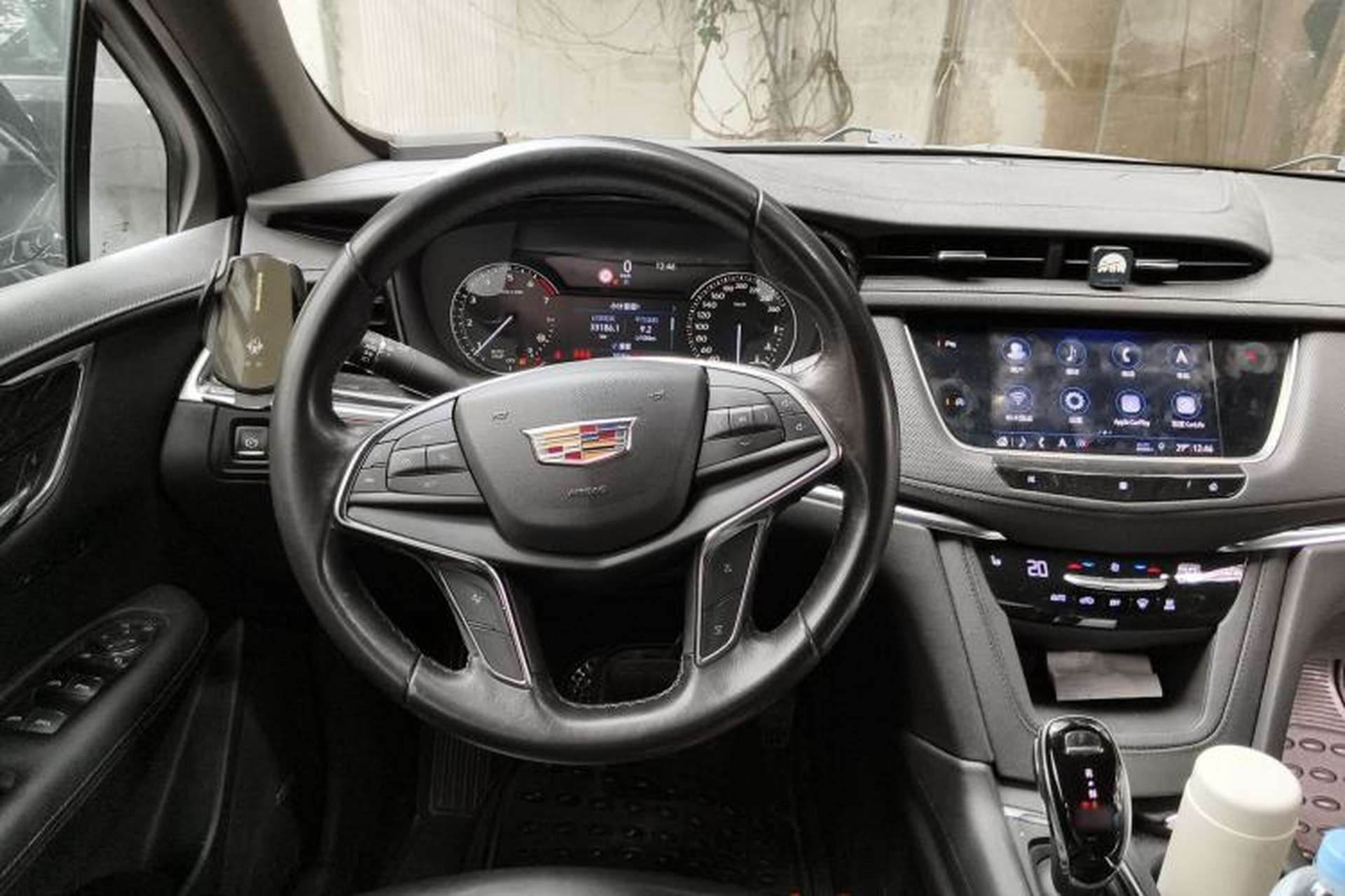 Used Cadillac XT5 2020 28T Luxury Version Steering Wheel