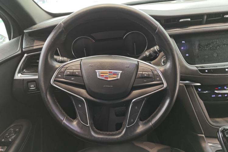 Used Cadillac XT5 2020 Revised Version 28T Luxury Edition Steering Wheel