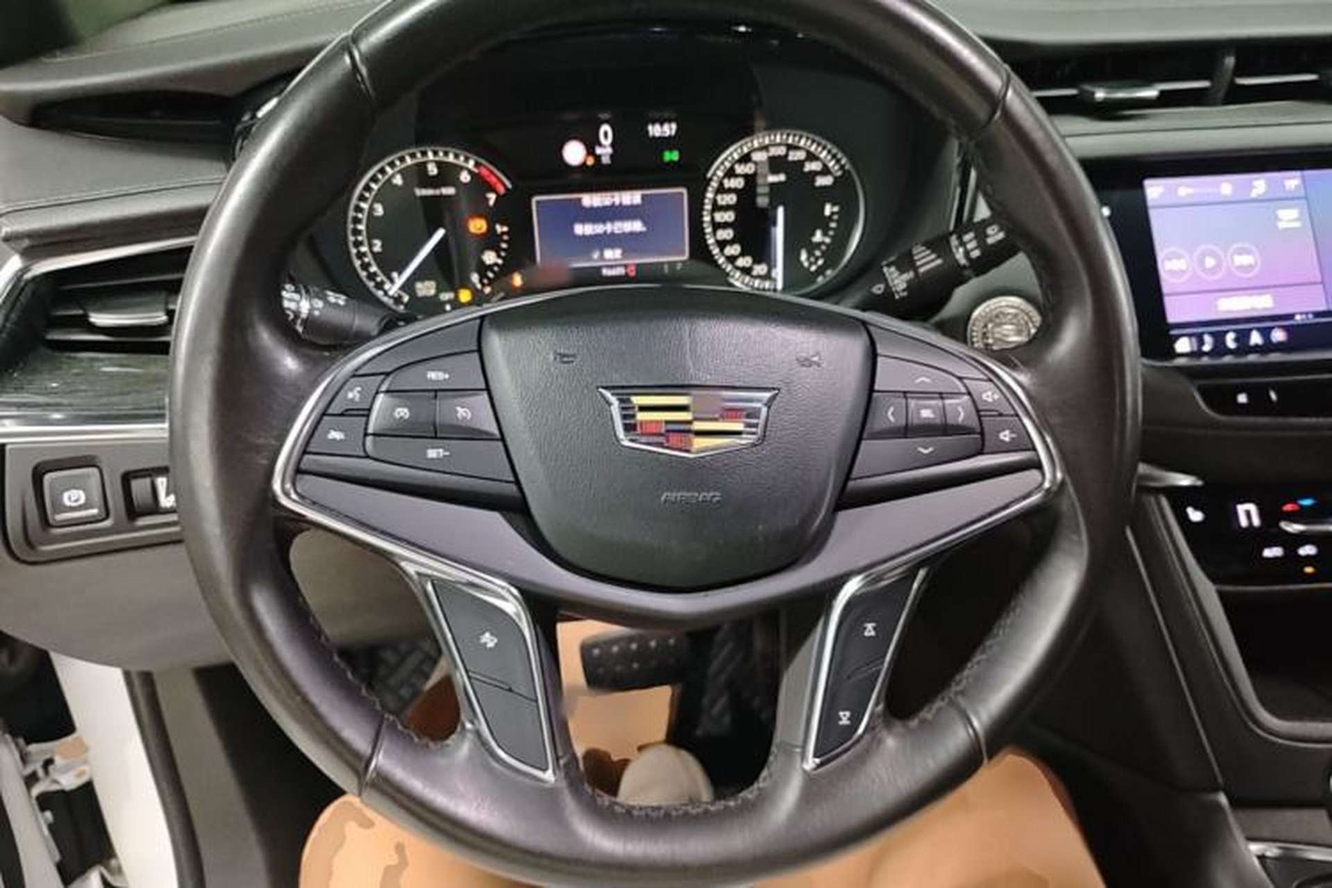 Used Cadillac XT5 2020 28T Luxury Version Steering Wheel