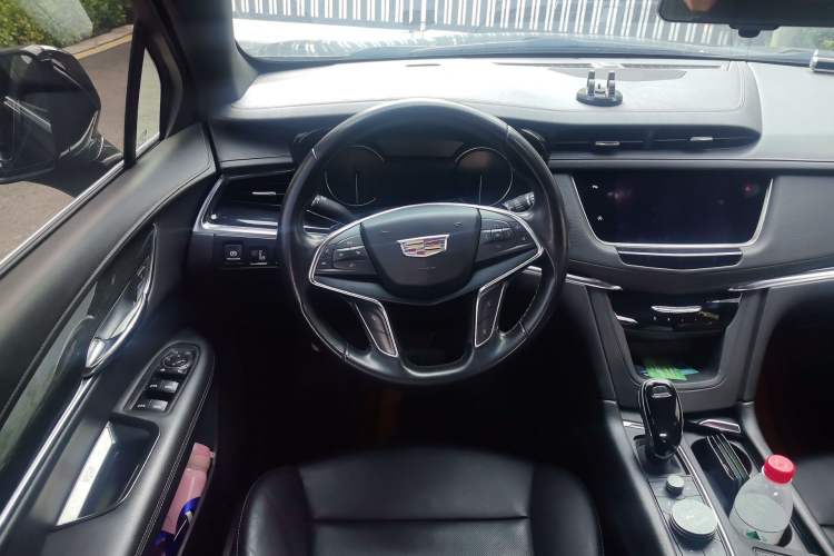 Used Cadillac XT5 2020 28T Four-Wheel Drive Tech Version Steering Wheel