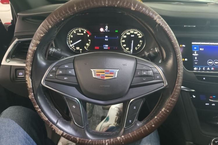 Used Cadillac XT5 2020 Revised Version 28T Luxury Edition Steering Wheel