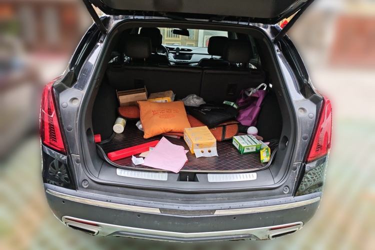 Used Cadillac XT5 2020 28T Luxury Version Trunk