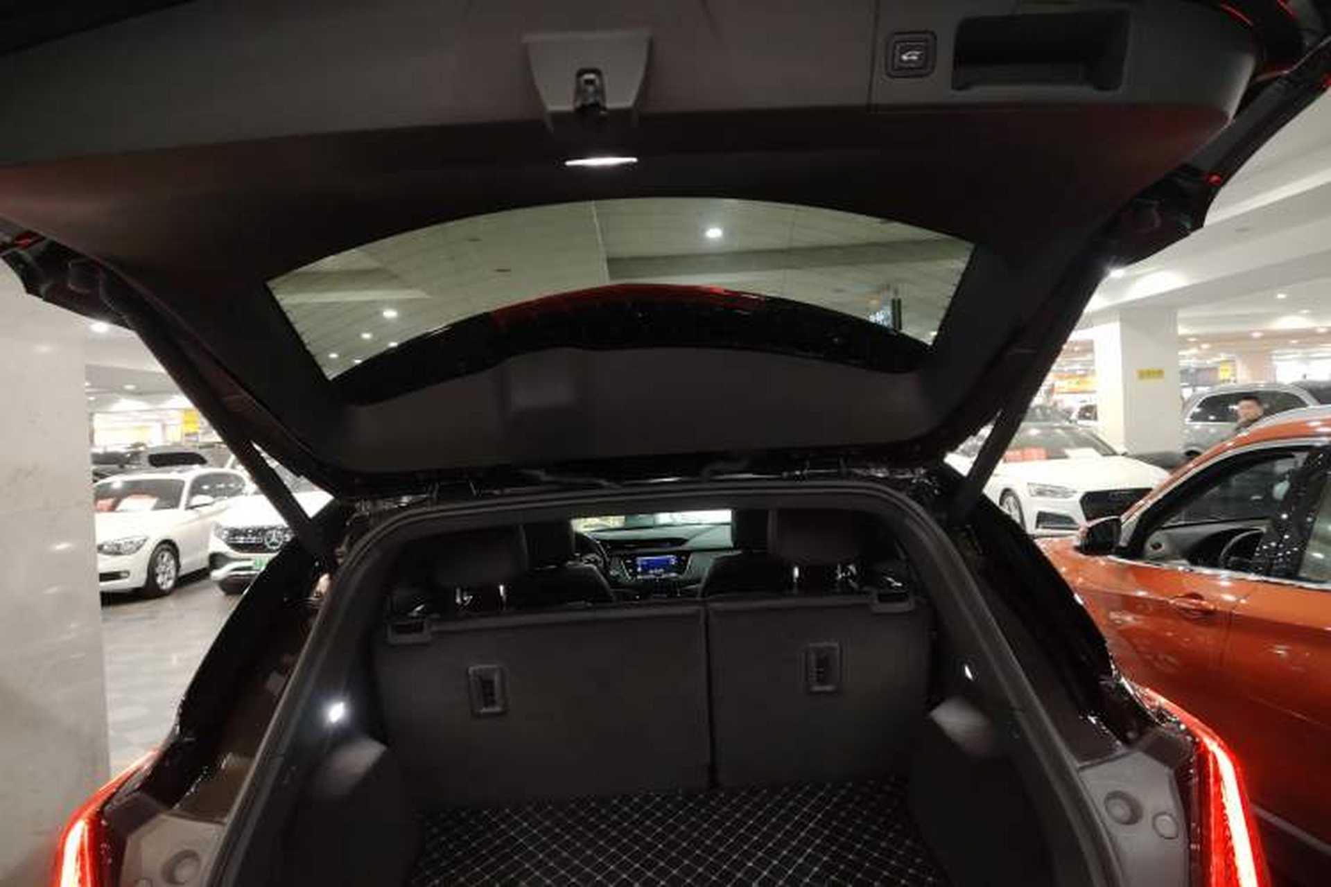 Used Cadillac XT5 2020 Revised Version 28T Luxury Edition Trunk