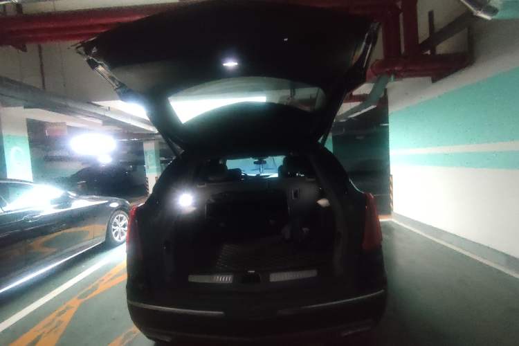 Used Cadillac XT5 2020 28T Four-Wheel Drive Luxury Version Trunk