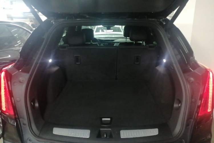 Used Cadillac XT5 2020 Revised Version 28T Four-Wheel Drive Luxury Edition Trunk