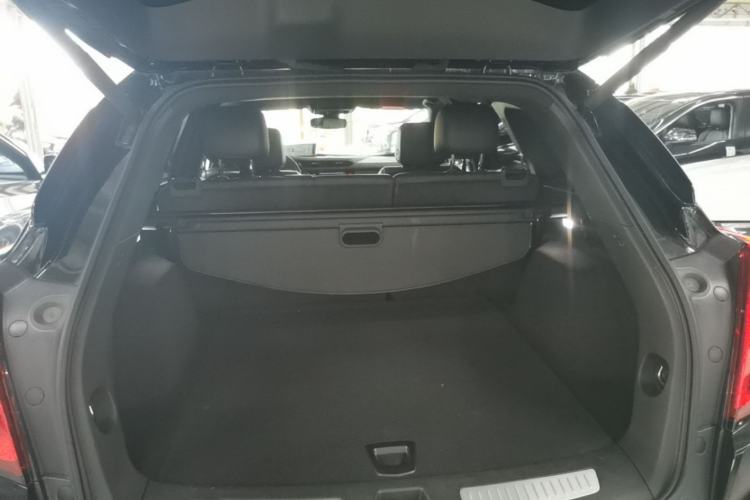 Used Cadillac XT5 2020 28T Four-Wheel Drive Luxury Version Trunk