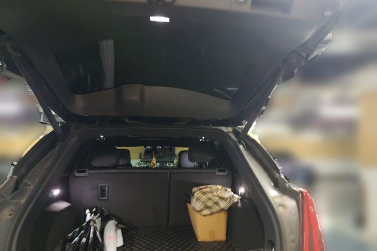 Used Cadillac XT5 2020 Revised Version 28T Luxury Edition Trunk