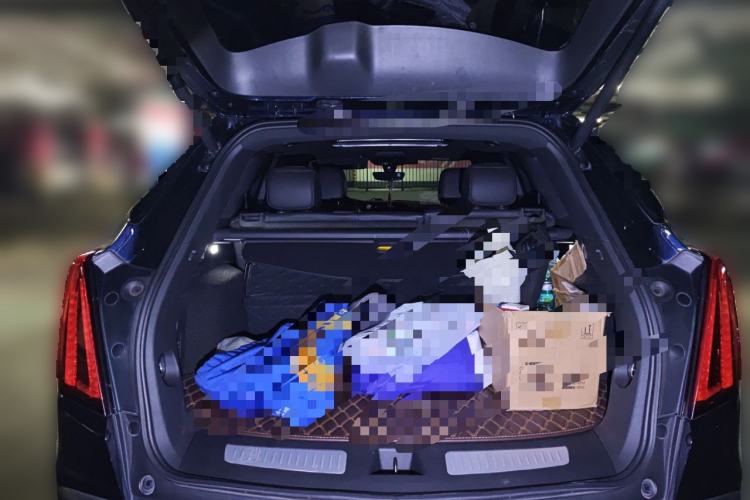 Used Cadillac XT5 2020 28T Luxury Version Trunk