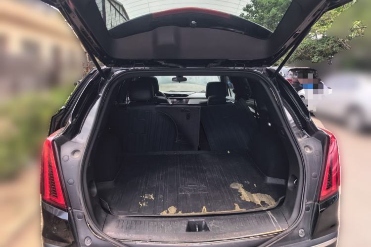 Used Cadillac XT5 2020 28T Tech Edition Trunk