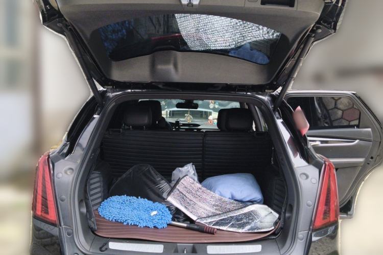 Used Cadillac XT5 2020 Revised Version 28T Luxury Edition Trunk
