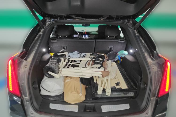 Used Cadillac XT5 2020 Revised Version 28T Luxury Edition Trunk