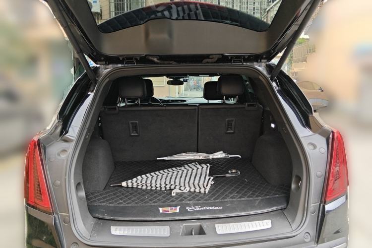 Used Cadillac XT5 2020 Revised Version 28T Luxury Edition Trunk