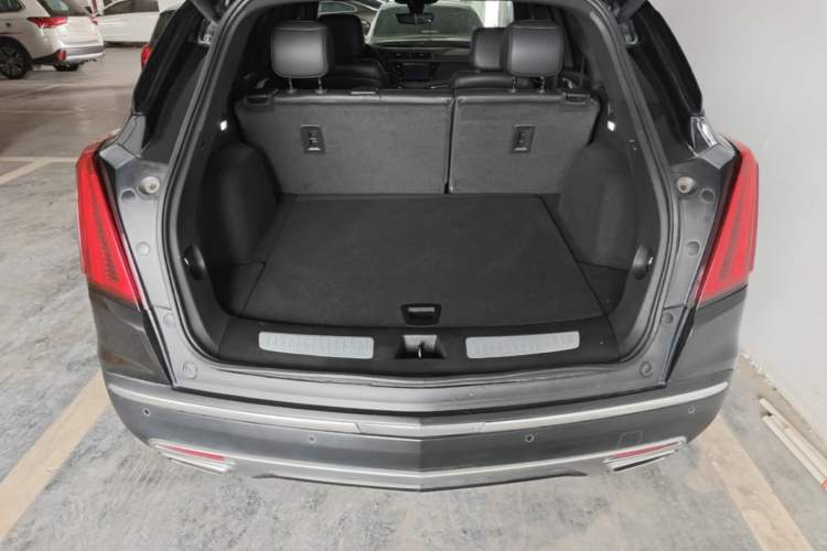Used Cadillac XT5 2020 Revised Version 28T Luxury Edition Trunk