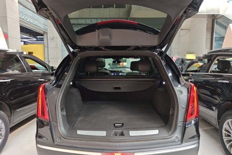 Used Cadillac XT5 2020 Revised Version 28T Luxury Edition Trunk
