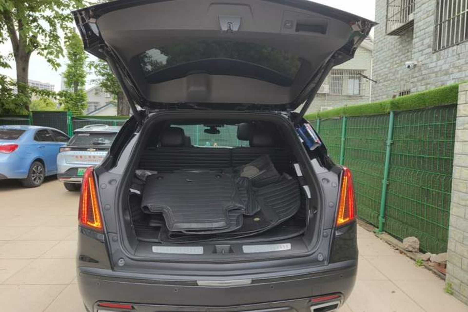 Used Cadillac XT5 2020 Revised Version 28T Luxury Edition Trunk