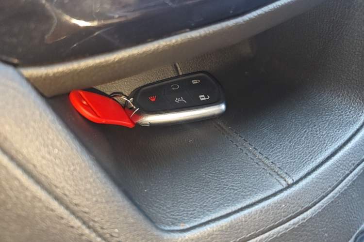 Used Cadillac XT5 2020 28T Luxury Version Vehicle Key