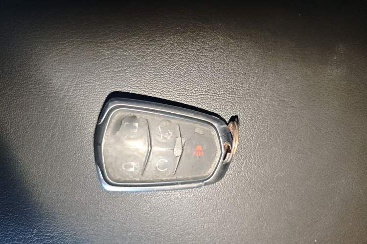 Used Cadillac XT5 2020 28T Luxury Version Vehicle Key