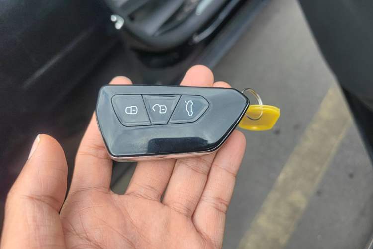 Used Cadillac XT5 2020 28T Tech Edition Vehicle Key