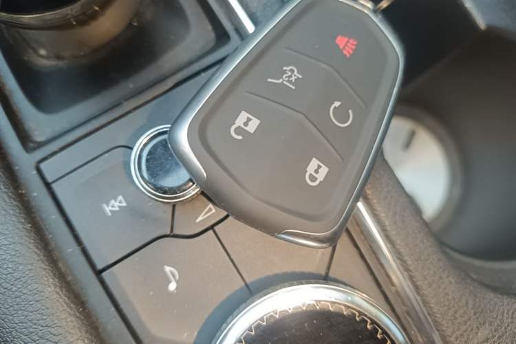 Used Cadillac XT5 2020 28T Luxury Version Vehicle Key