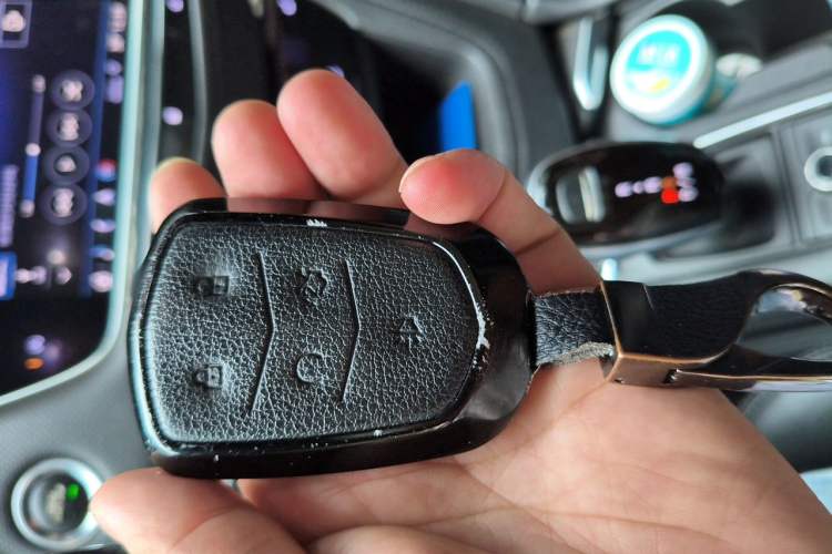 Used Cadillac XT5 2020 28T Luxury Version Vehicle Key