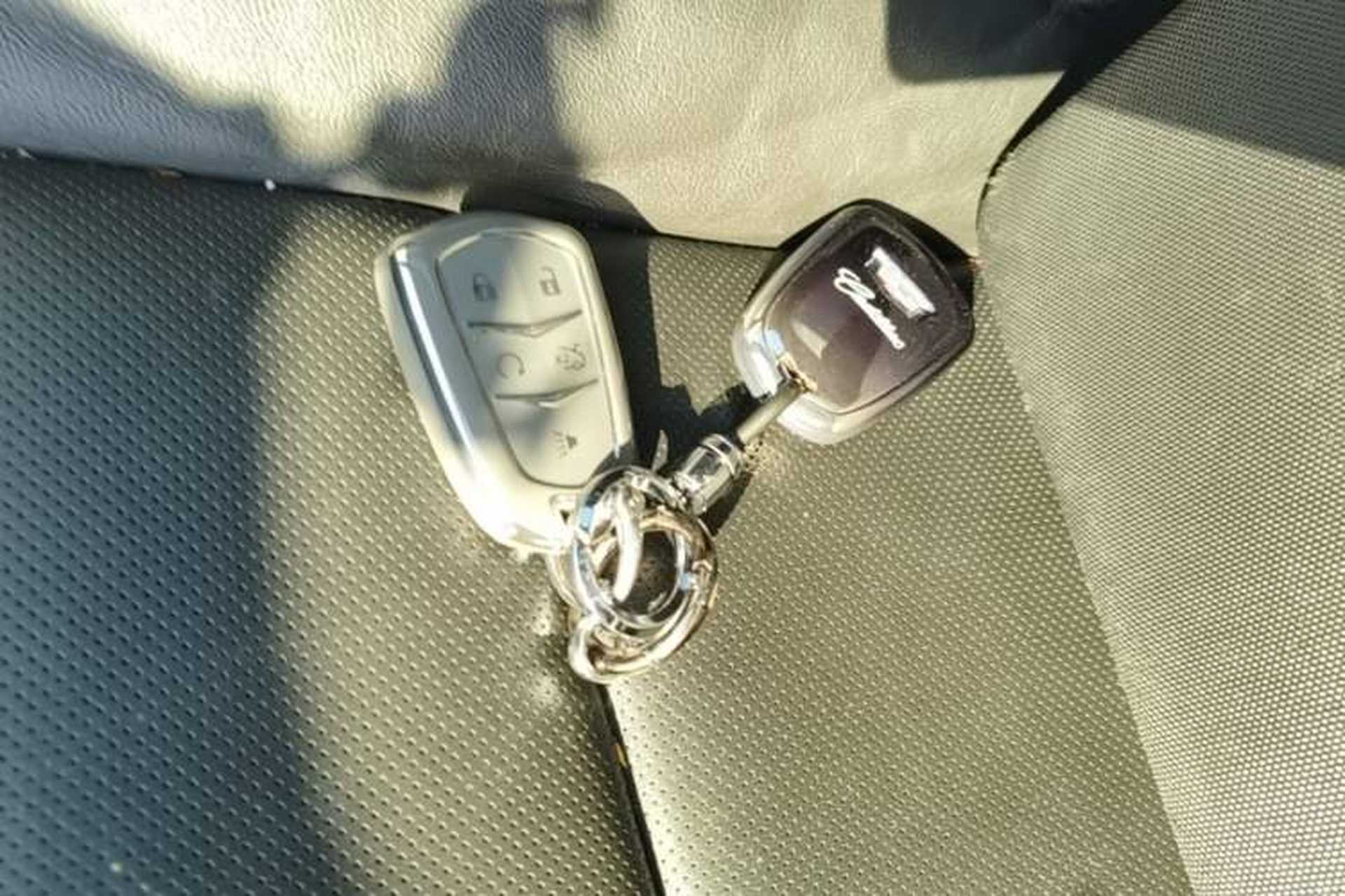 Used Cadillac XT5 2020 28T Luxury Version Vehicle Key