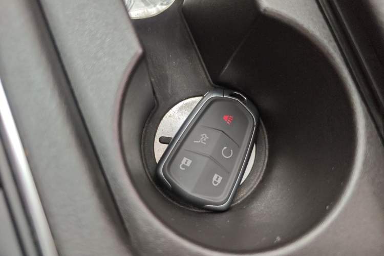 Used Cadillac XT5 2020 28T Luxury Version Vehicle Key