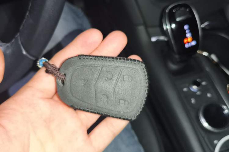 Used Cadillac XT5 2020 28T Luxury Version Vehicle Key