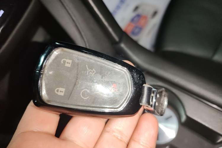 Used Cadillac XT5 2020 28T Luxury Version Vehicle Key