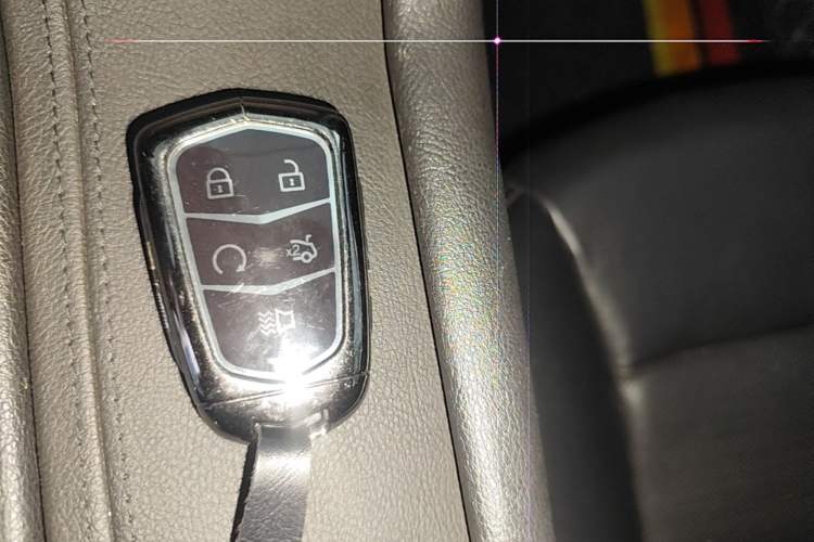 Used Cadillac XT5 2020 28T Luxury Version Vehicle Key
