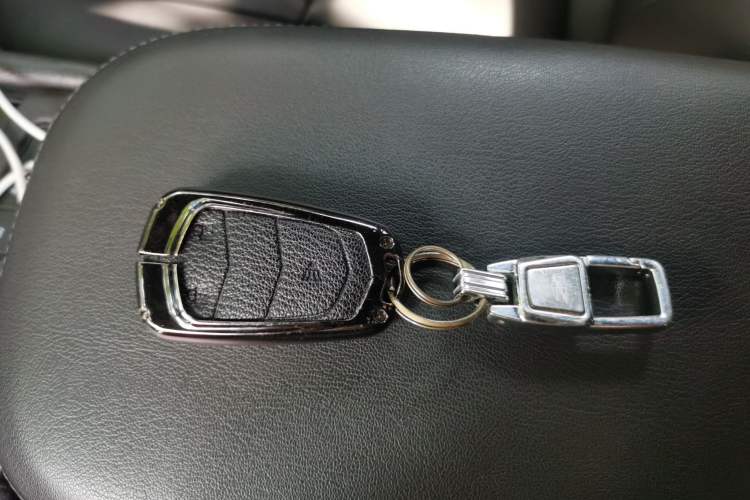 Used Cadillac XT5 2020 28T Four-Wheel Drive Tech Version Vehicle Key